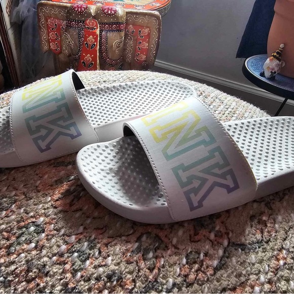 VS PINK slides - Picture 2 of 6